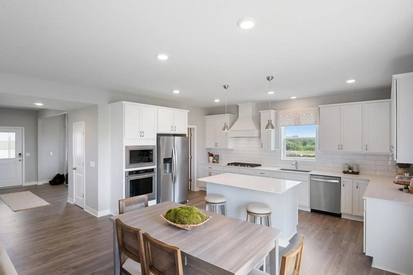 4761 Camden Circle, Chaska, MN 55318