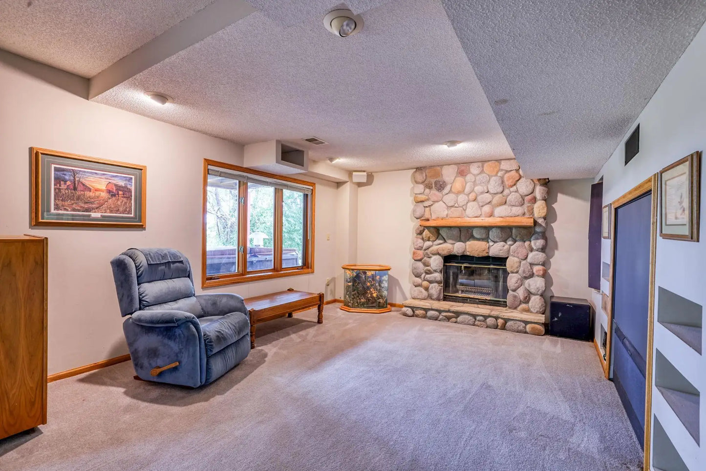 15813 Garden View Drive, Apple Valley, MN 55124
