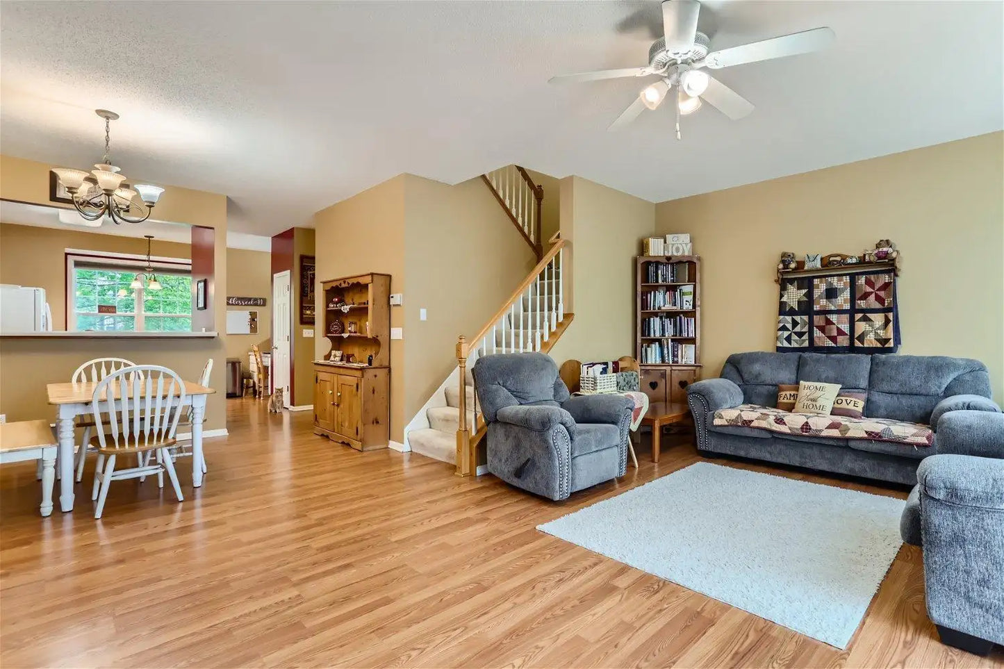 15720 Fox Circle, Apple Valley, MN 55124