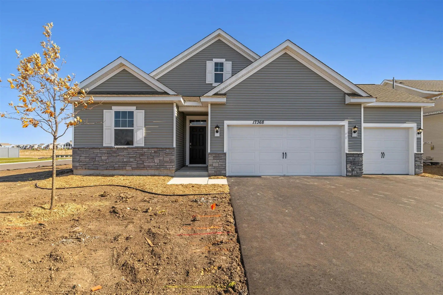 10718 Bent Pine Lane, Woodbury, MN 55129