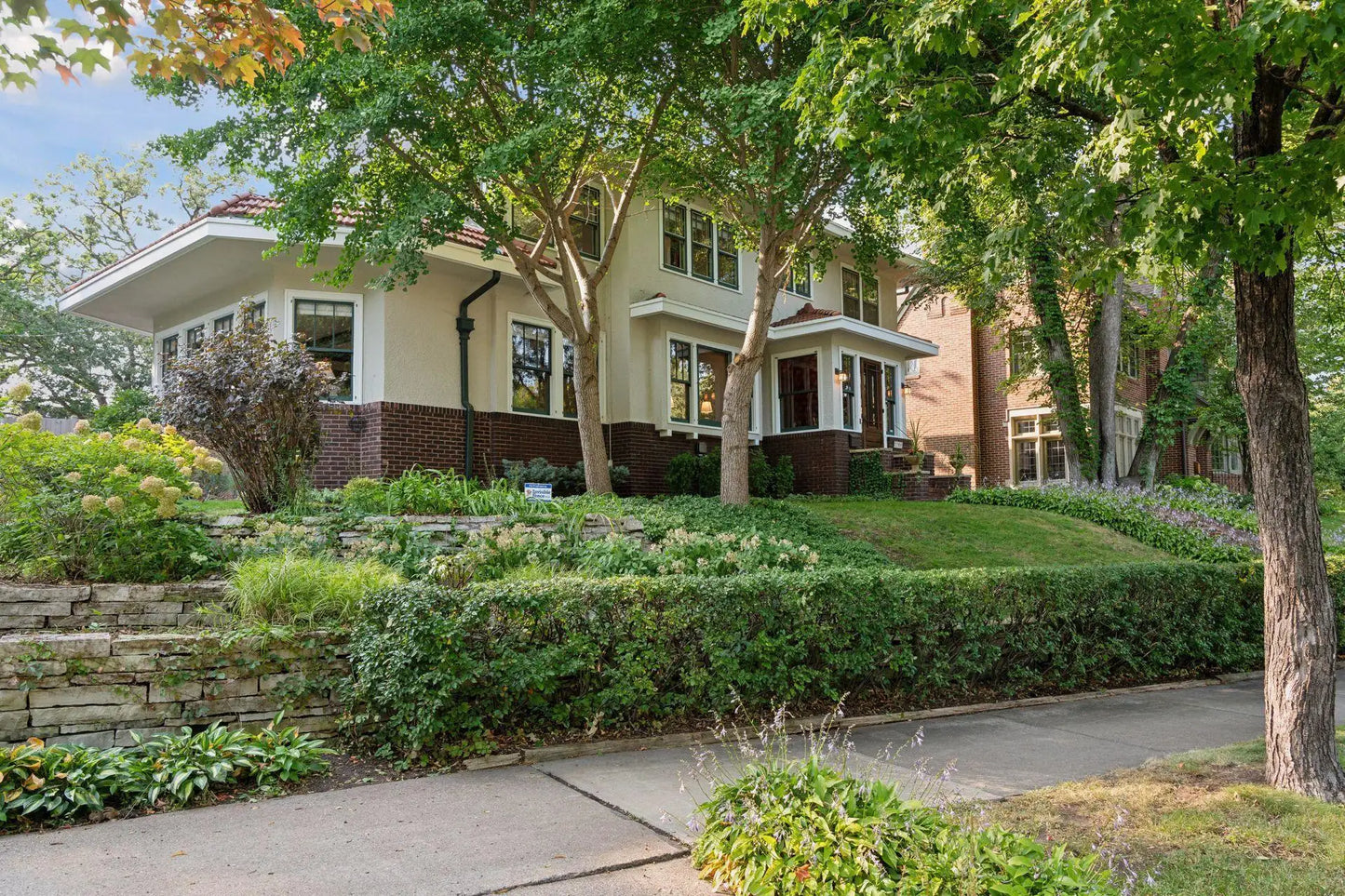 2760 Thomas Avenue, Minneapolis, MN 55416