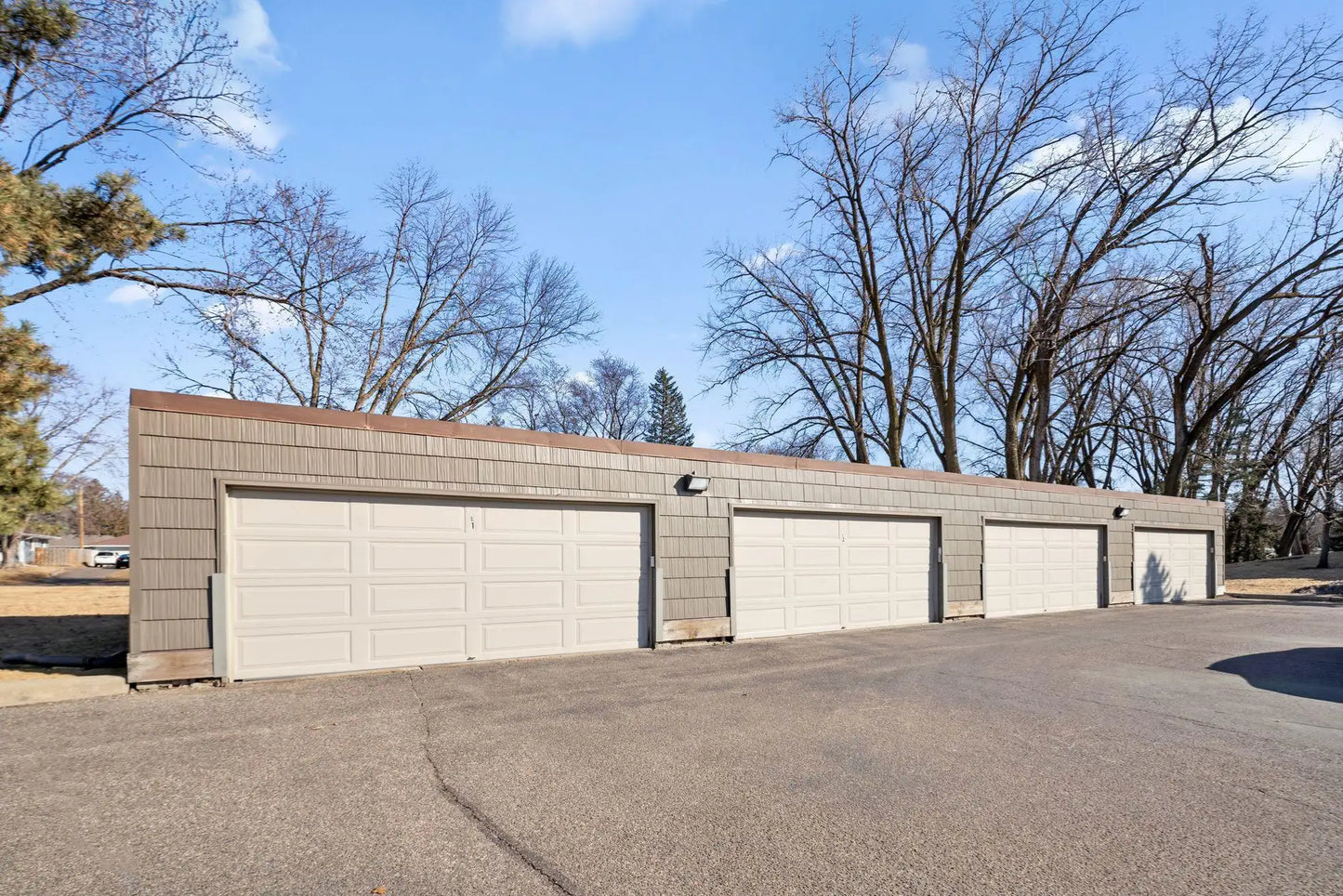 2800 Hamline Avenue, Roseville, MN 55113