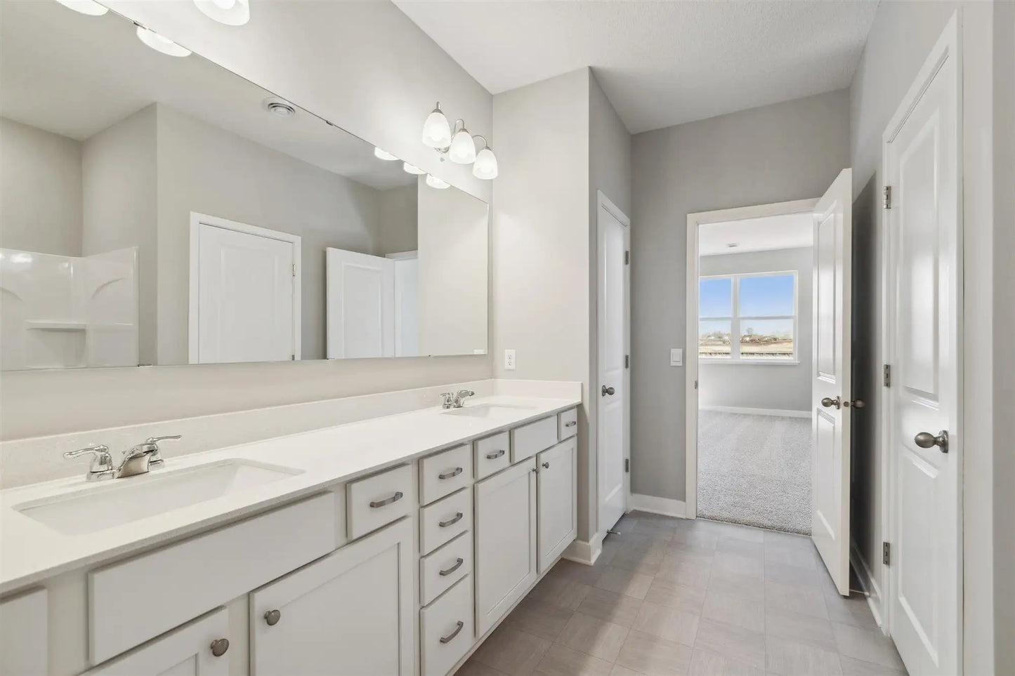 10718 Bent Pine Lane, Woodbury, MN 55129