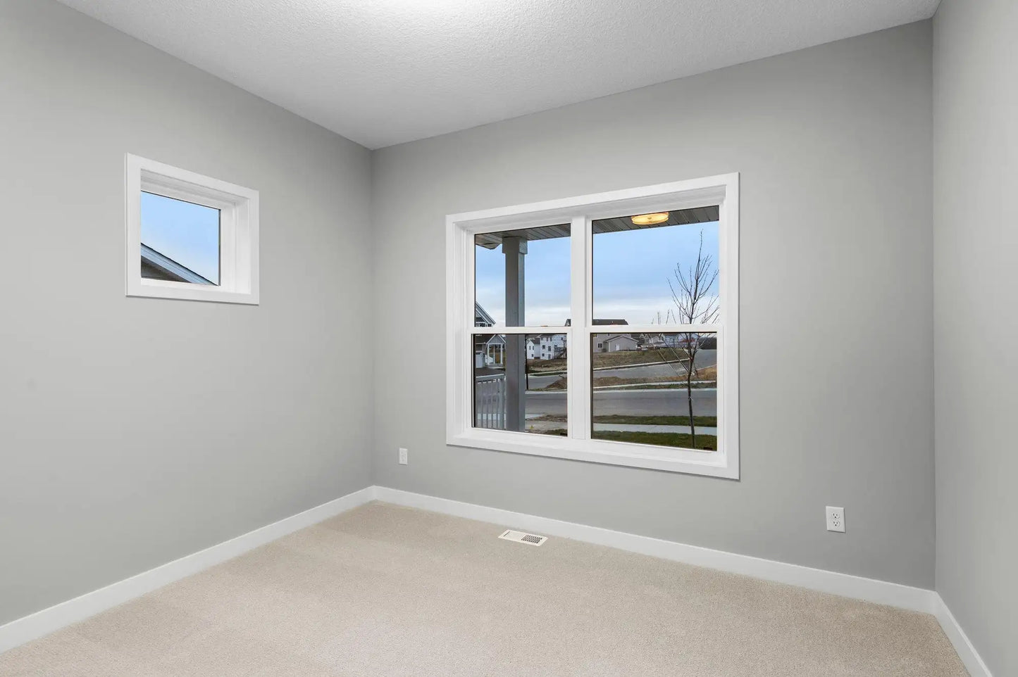 7352 Agate Trail, Inver Grove Heights, MN 55077