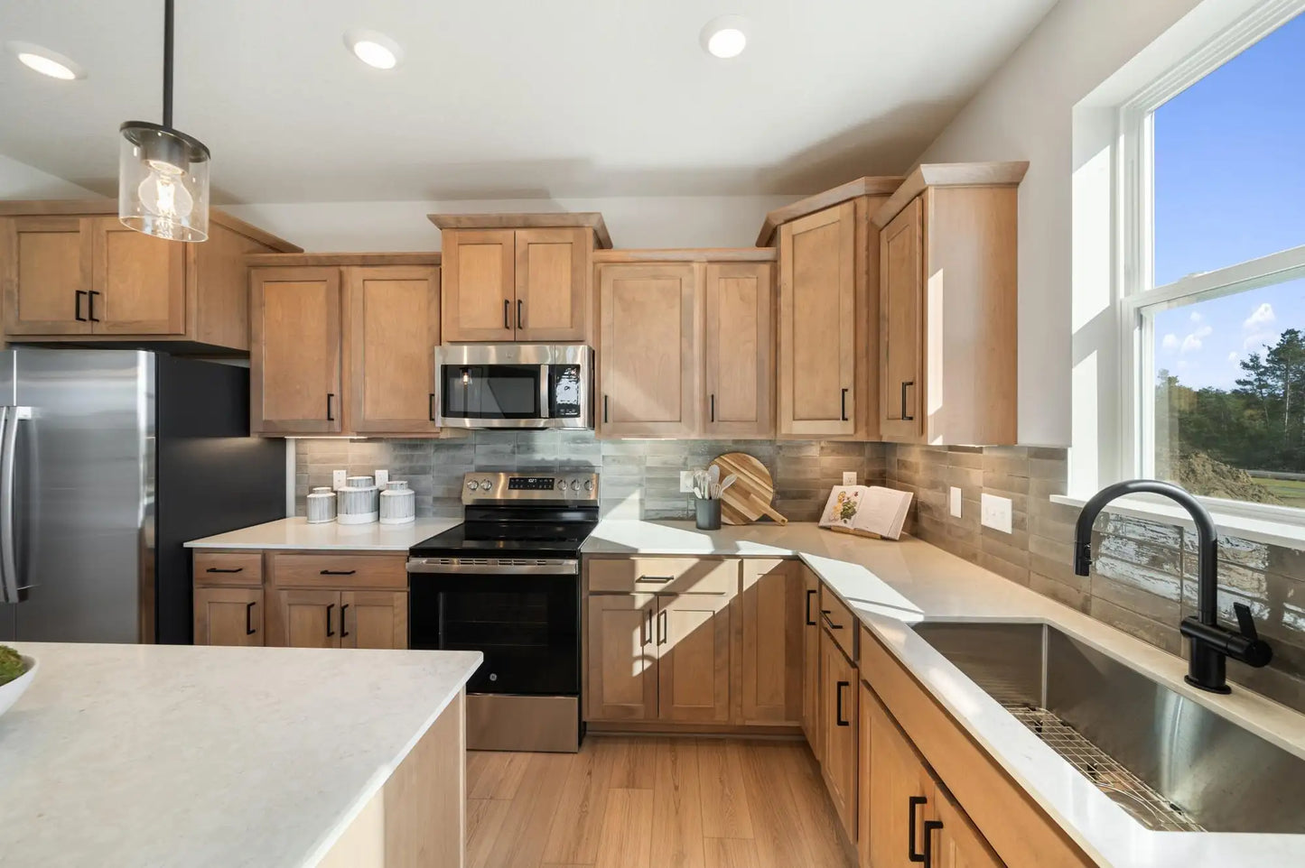 1005 Annagaire Curve, Rosemount, MN 55068