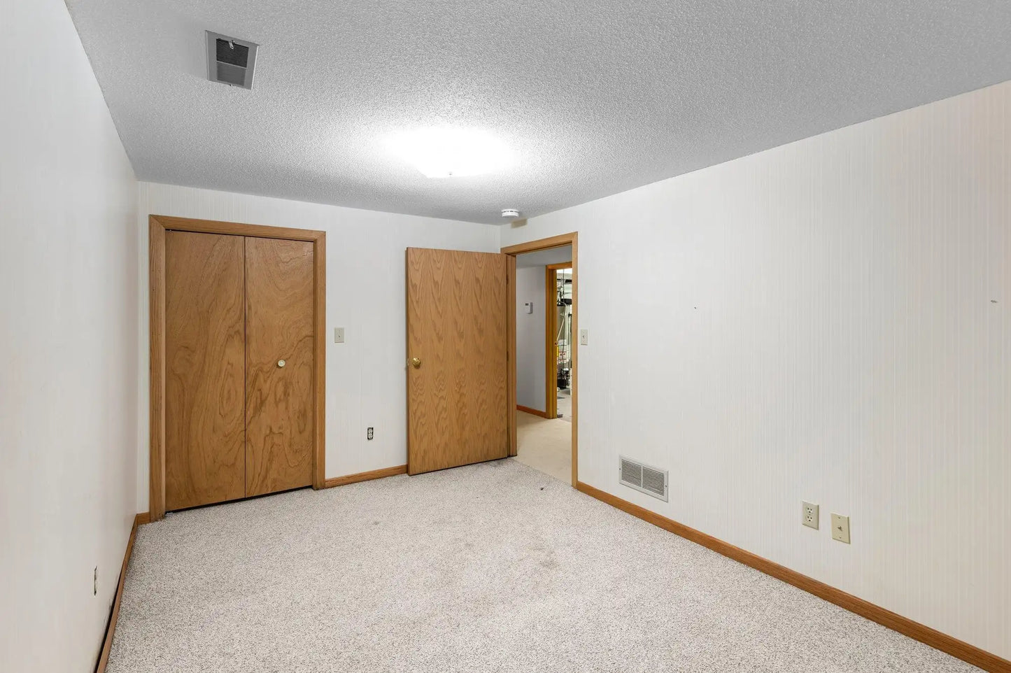 5609 Heather Lane, Edina, MN 55436