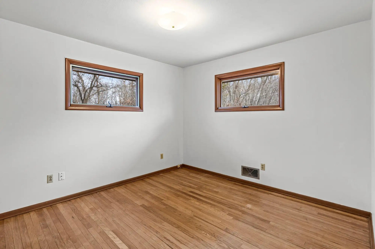 7624 Pioneer Road, Wyoming, MN 55092