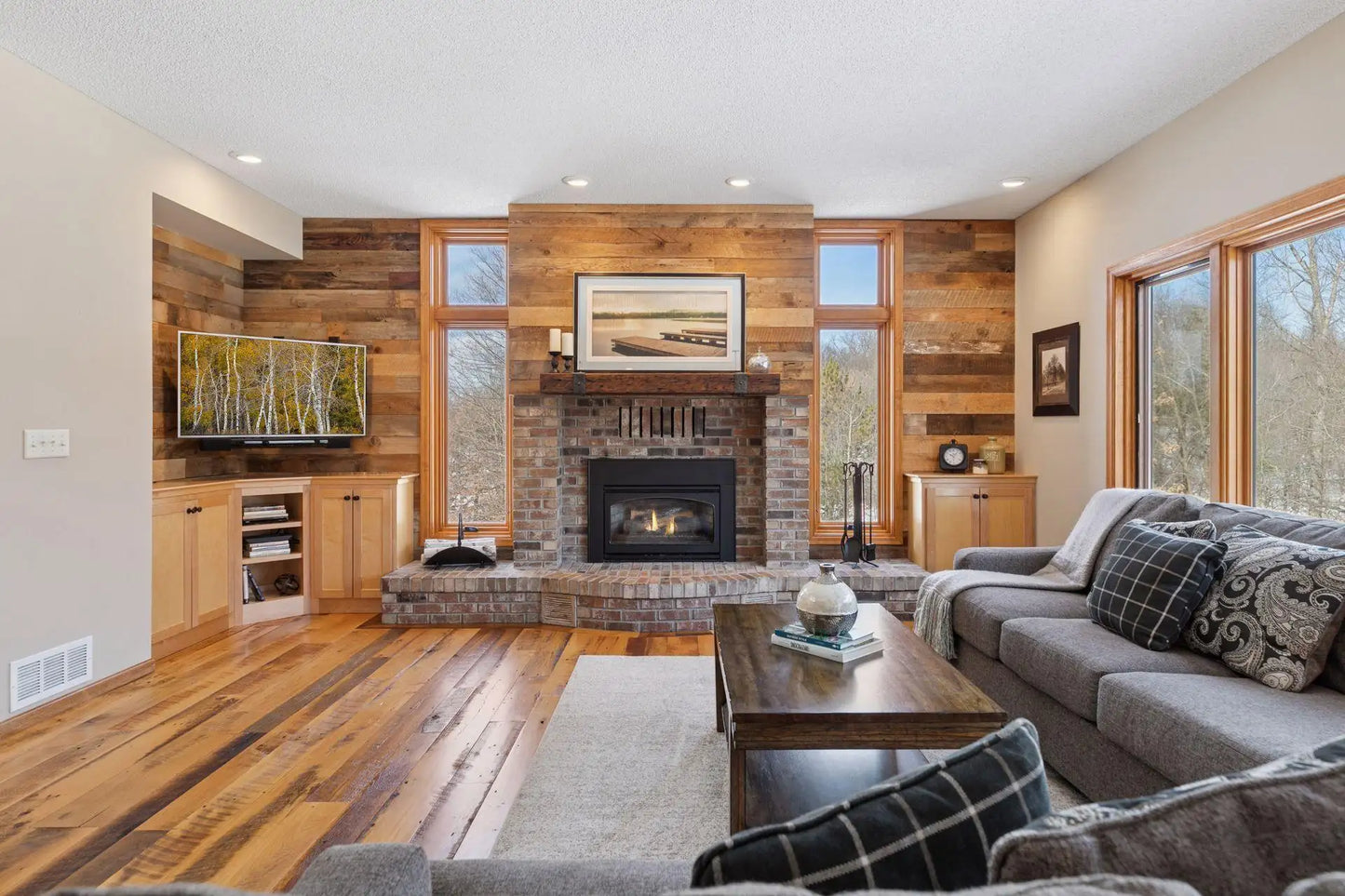 7420 Military Road, Woodbury, MN 55129