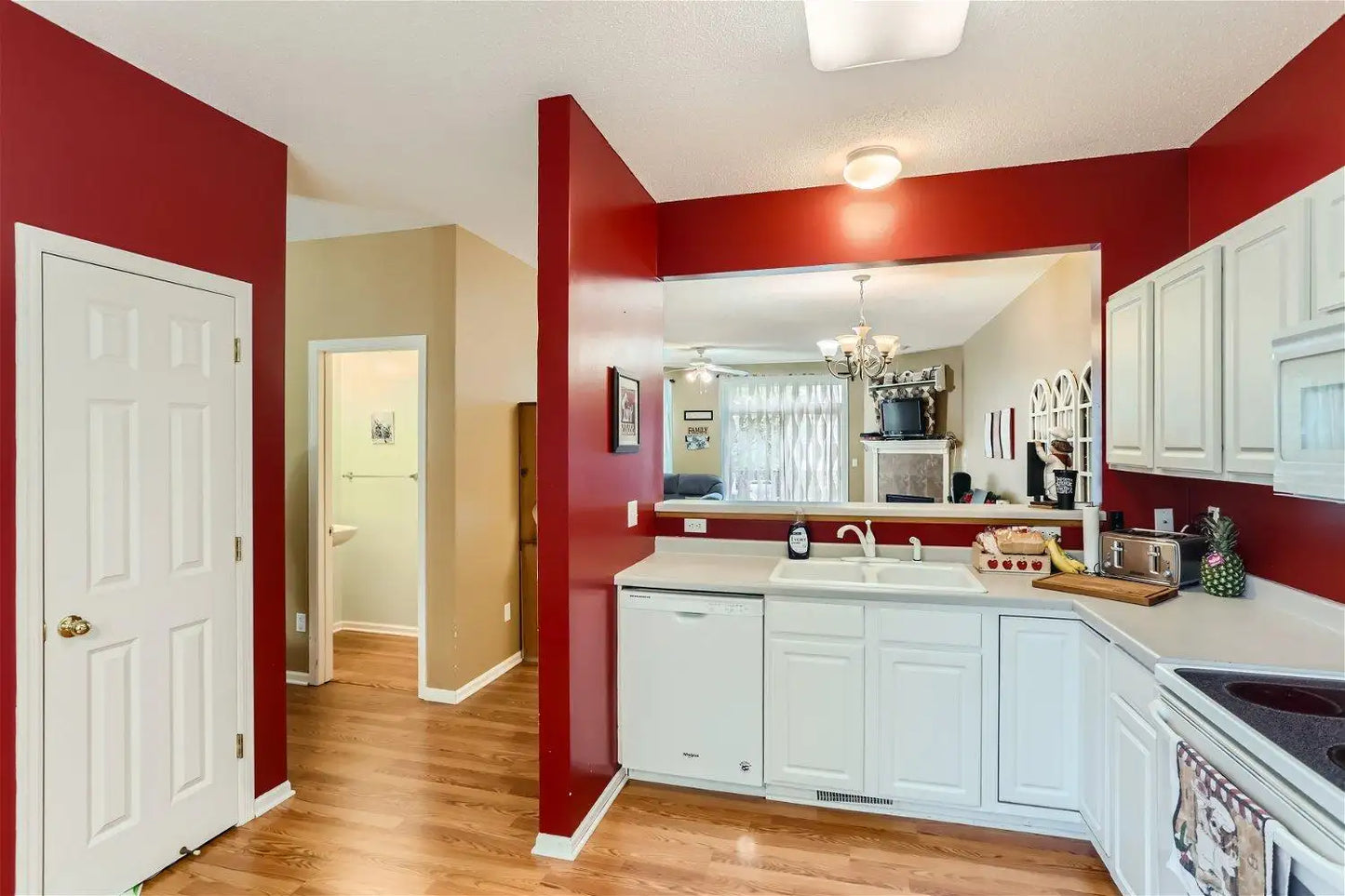 15720 Fox Circle, Apple Valley, MN 55124