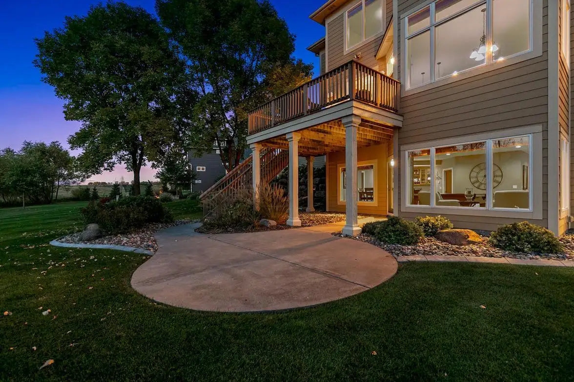 7780 Prairie Grass Pass, Prior Lake, MN 55372