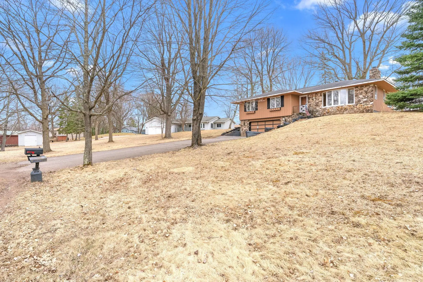 104 Birchview Lane, Hinckley, MN 55037