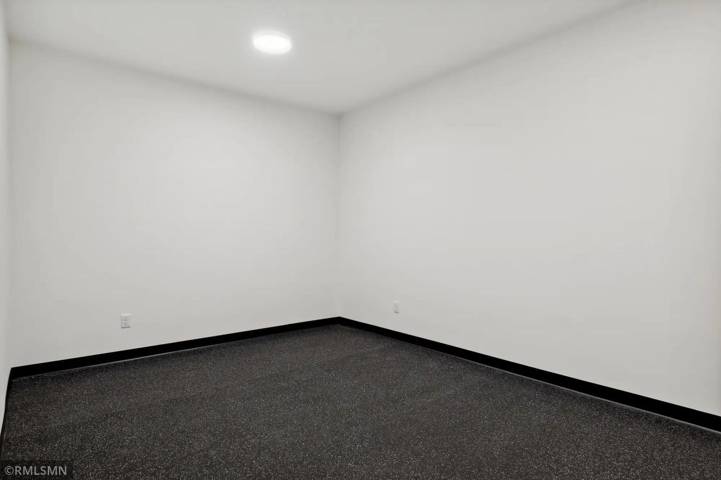 5062 Airlake Draw , Woodbury, MN 55129
