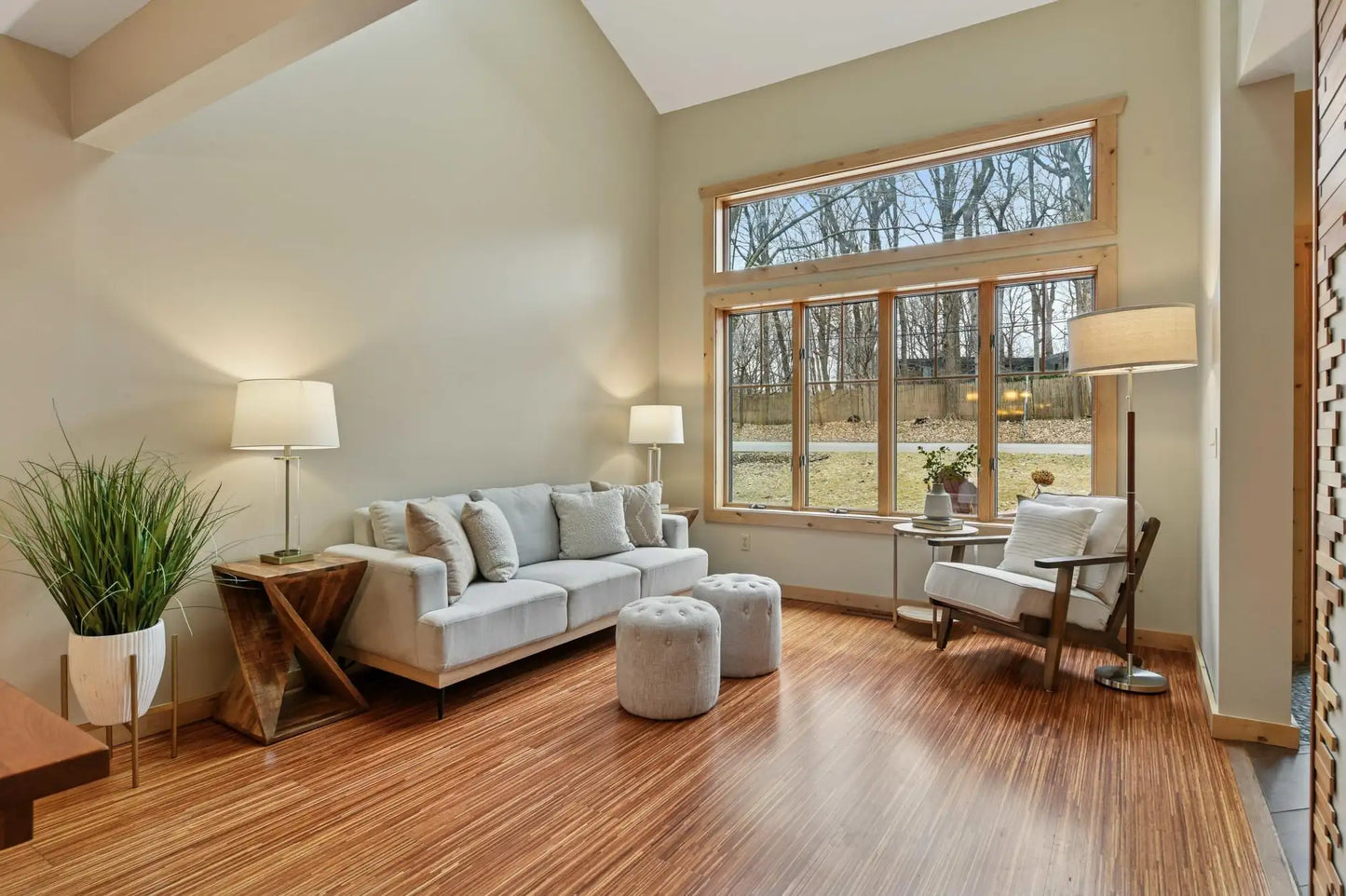 18920 Park Avenue, Deephaven, MN 55391
