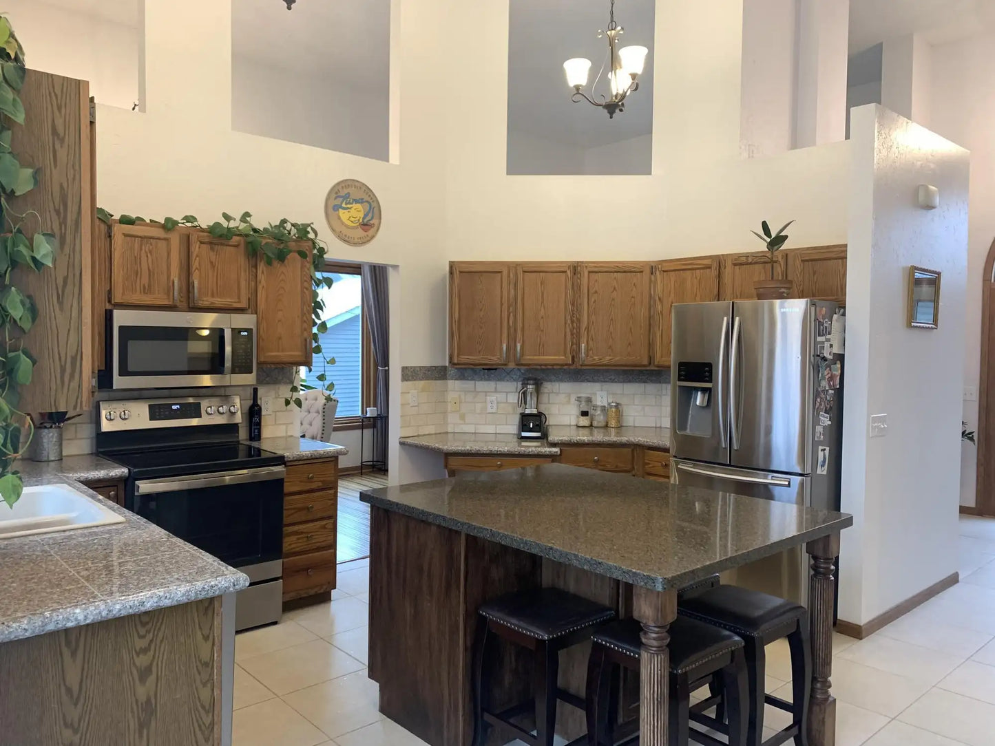 8948 Pinehurst Road, Woodbury, MN 55125