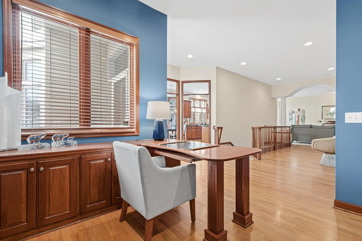 2202 Midland View Court, Roseville, MN 55113