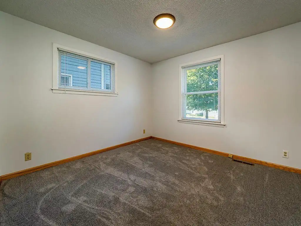 3335 Pierce Street, Minneapolis, MN 55418