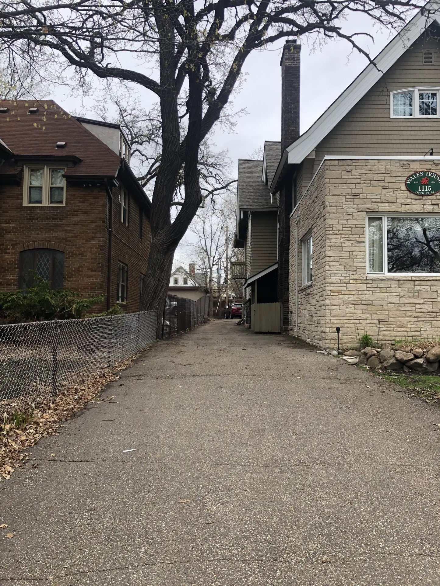 1115 5th Street, Minneapolis, MN 55414
