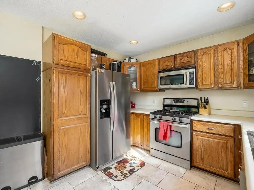 1555 Bluebird Lane, Mound, MN 55364