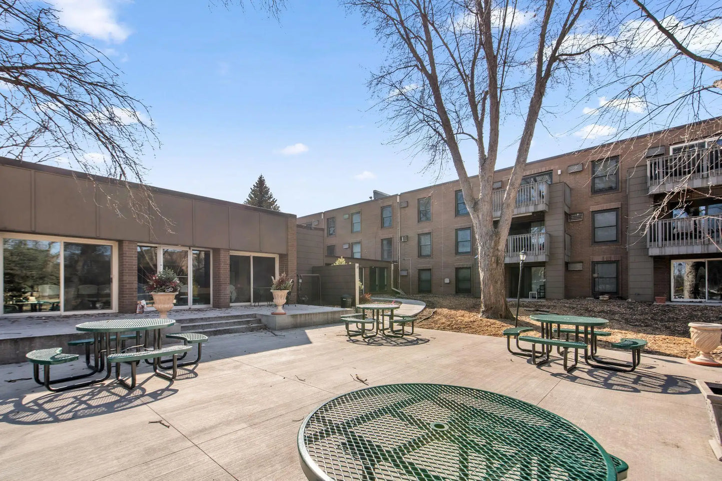2800 Hamline Avenue, Roseville, MN 55113