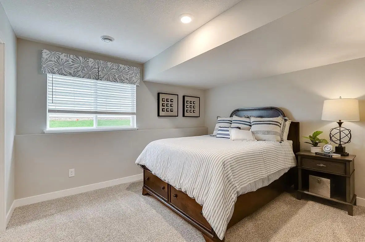 2127 Ardmore Place, Shakopee, MN 55379