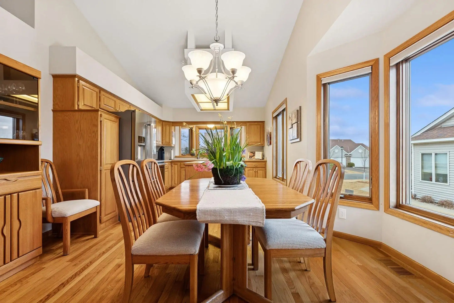 14331 Peninsula Point Drive, Savage, MN 55378