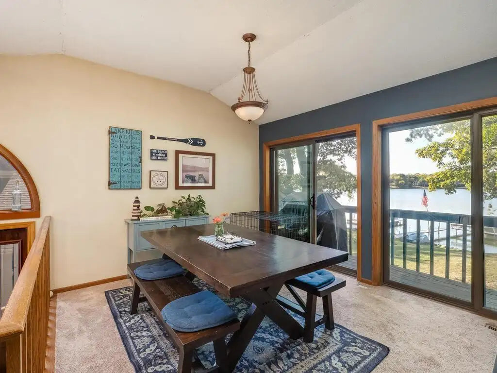 1555 Bluebird Lane, Mound, MN 55364