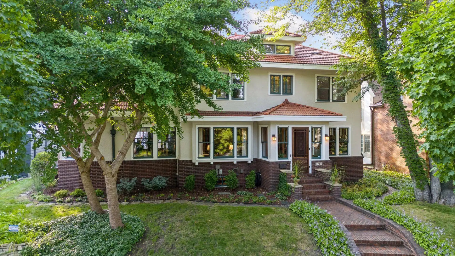 2760 Thomas Avenue, Minneapolis, MN 55416