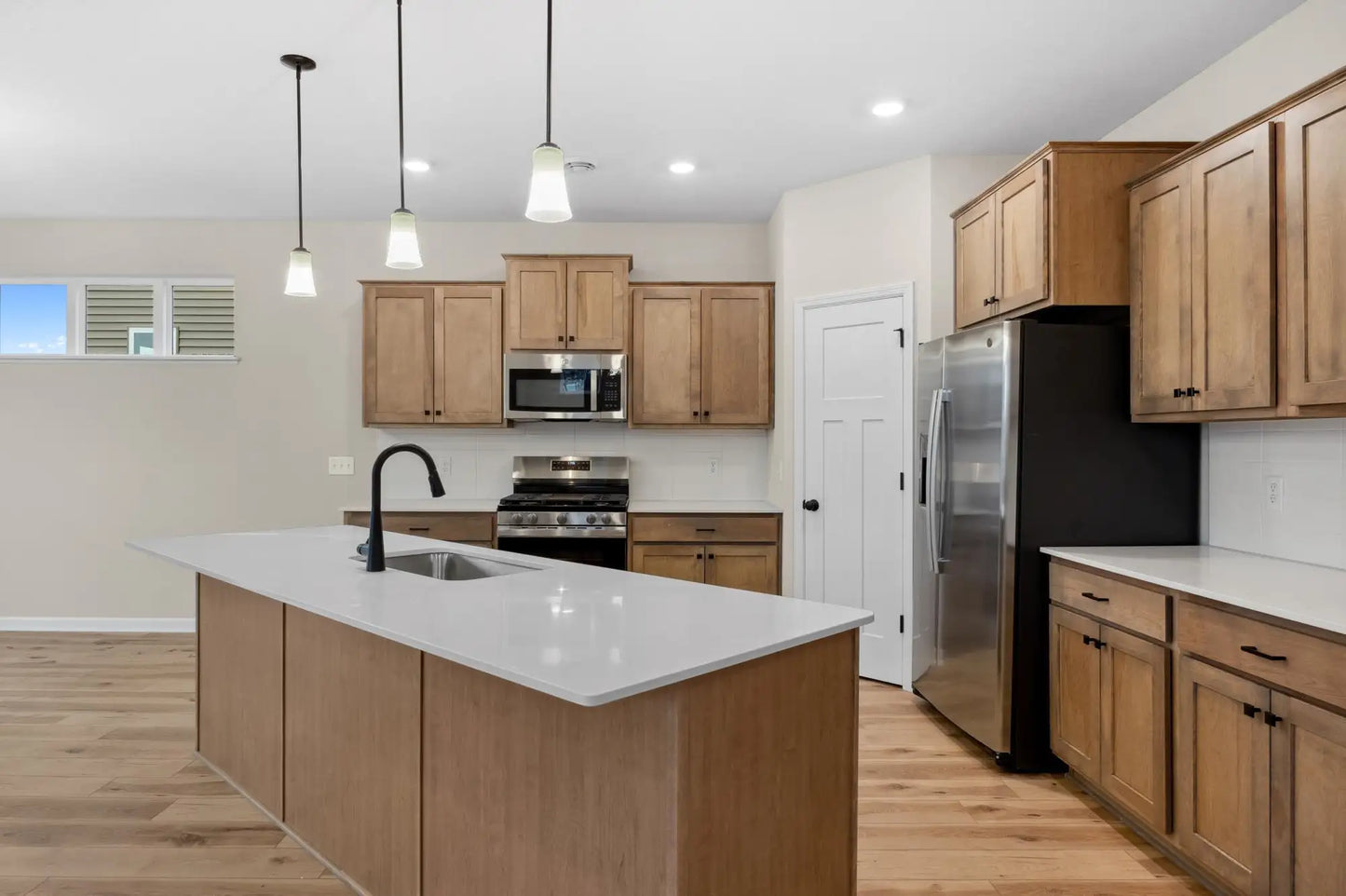1101 Annacotte Lane, Rosemount, MN 55068