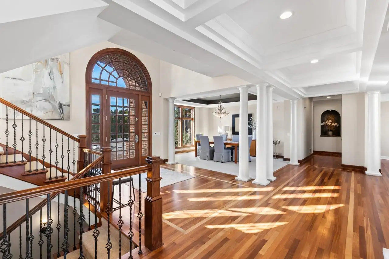18313 Nicklaus Way, Eden Prairie, MN 55347
