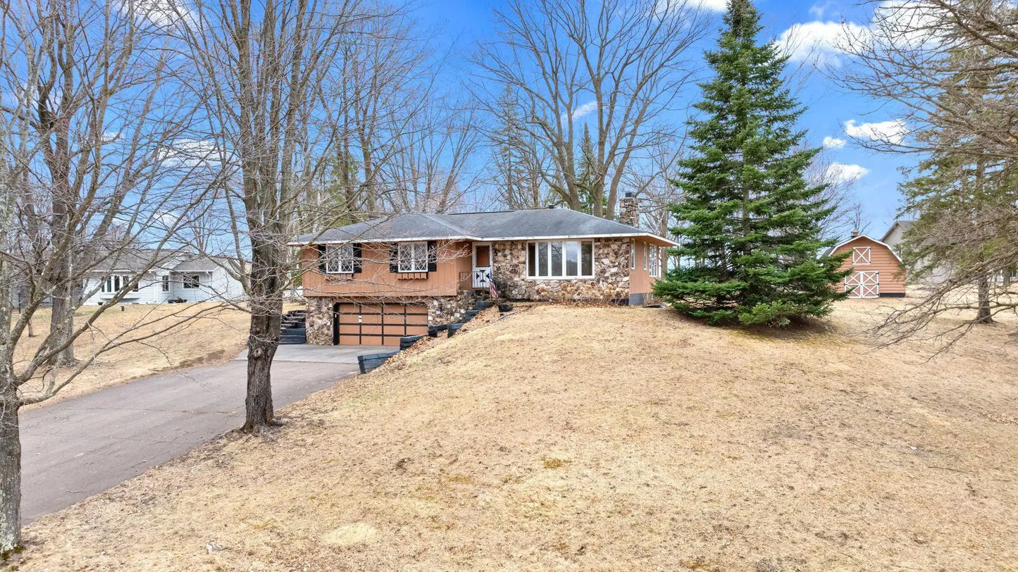 104 Birchview Lane, Hinckley, MN 55037