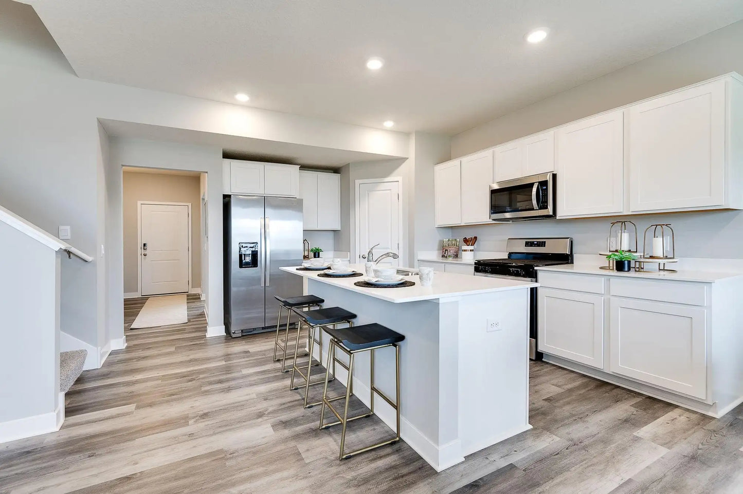 2048 Aquarius Drive, Shakopee, MN 55379