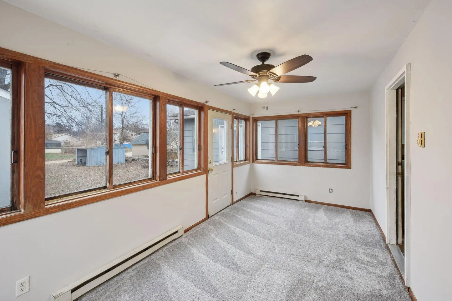 528 Shakopee Avenue, Shakopee, MN 55379