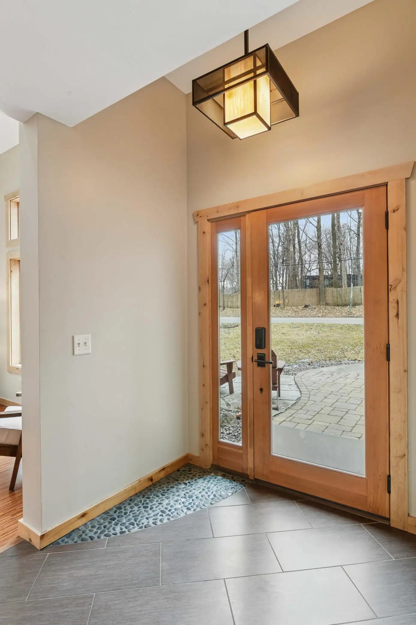 18920 Park Avenue, Deephaven, MN 55391