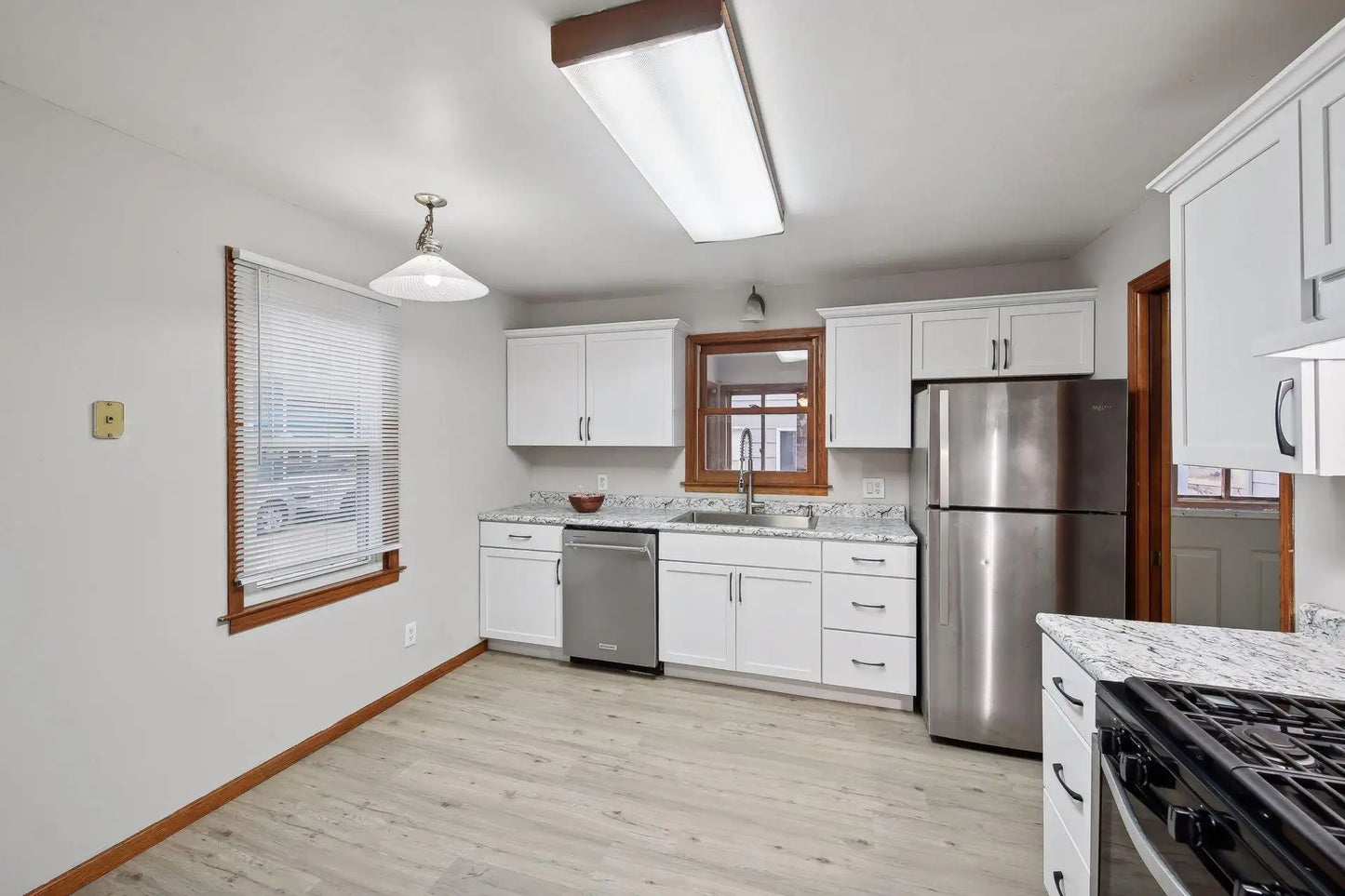 528 Shakopee Avenue, Shakopee, MN 55379