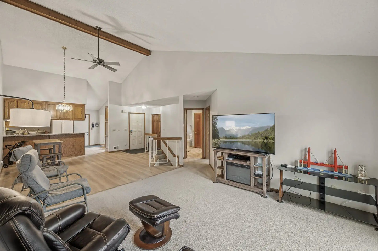 974 Winterberry Drive, Woodbury, MN 55125