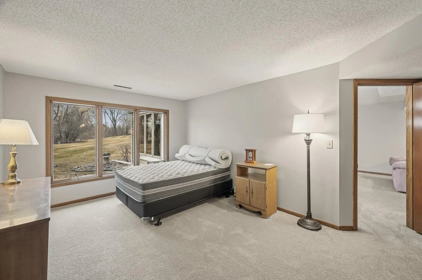 974 Winterberry Drive, Woodbury, MN 55125