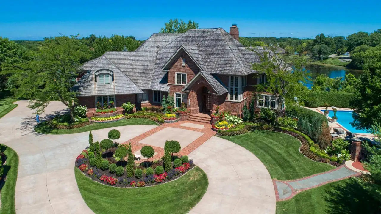 18313 Nicklaus Way, Eden Prairie, MN 55347