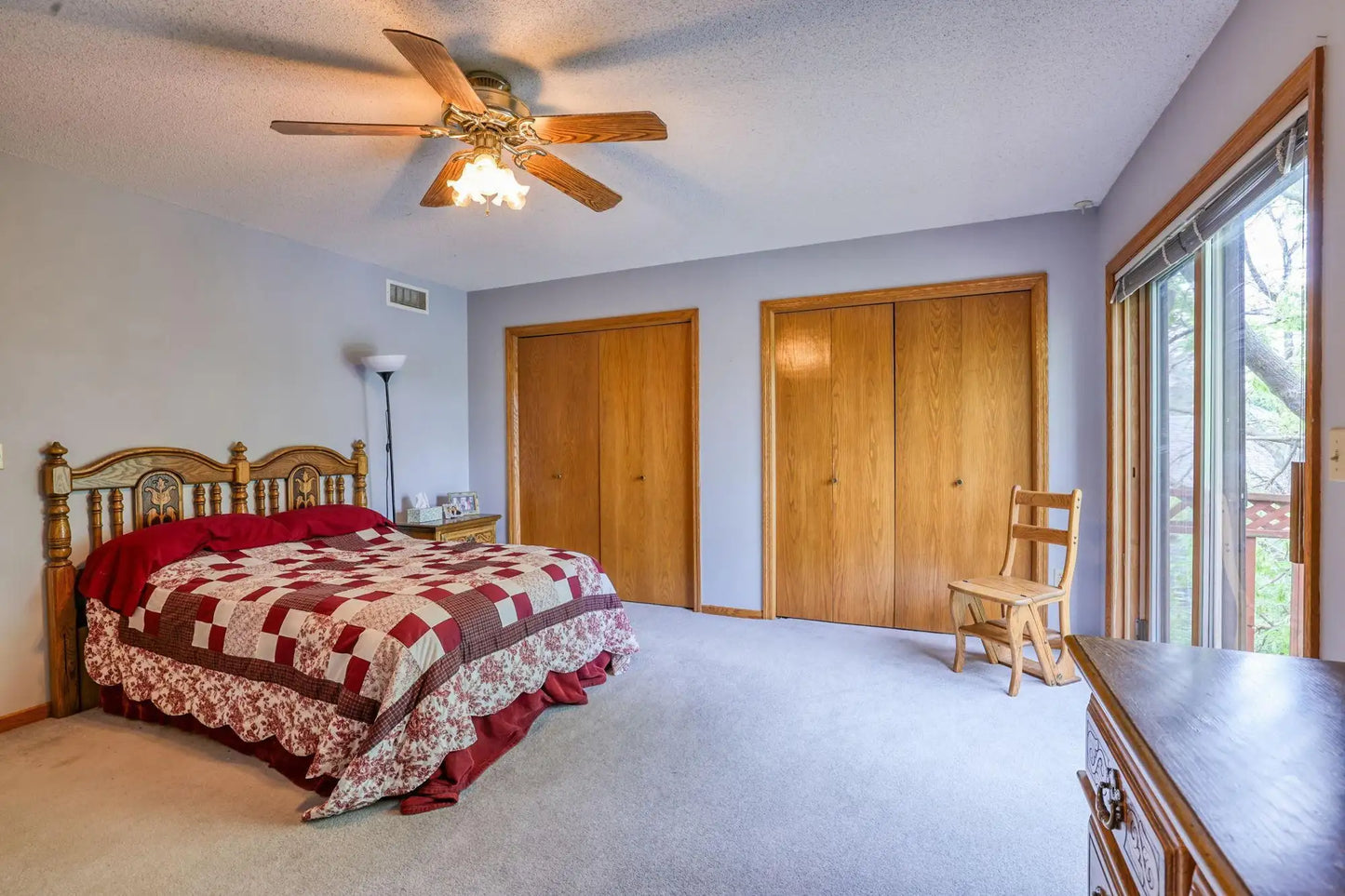 15813 Garden View Drive, Apple Valley, MN 55124