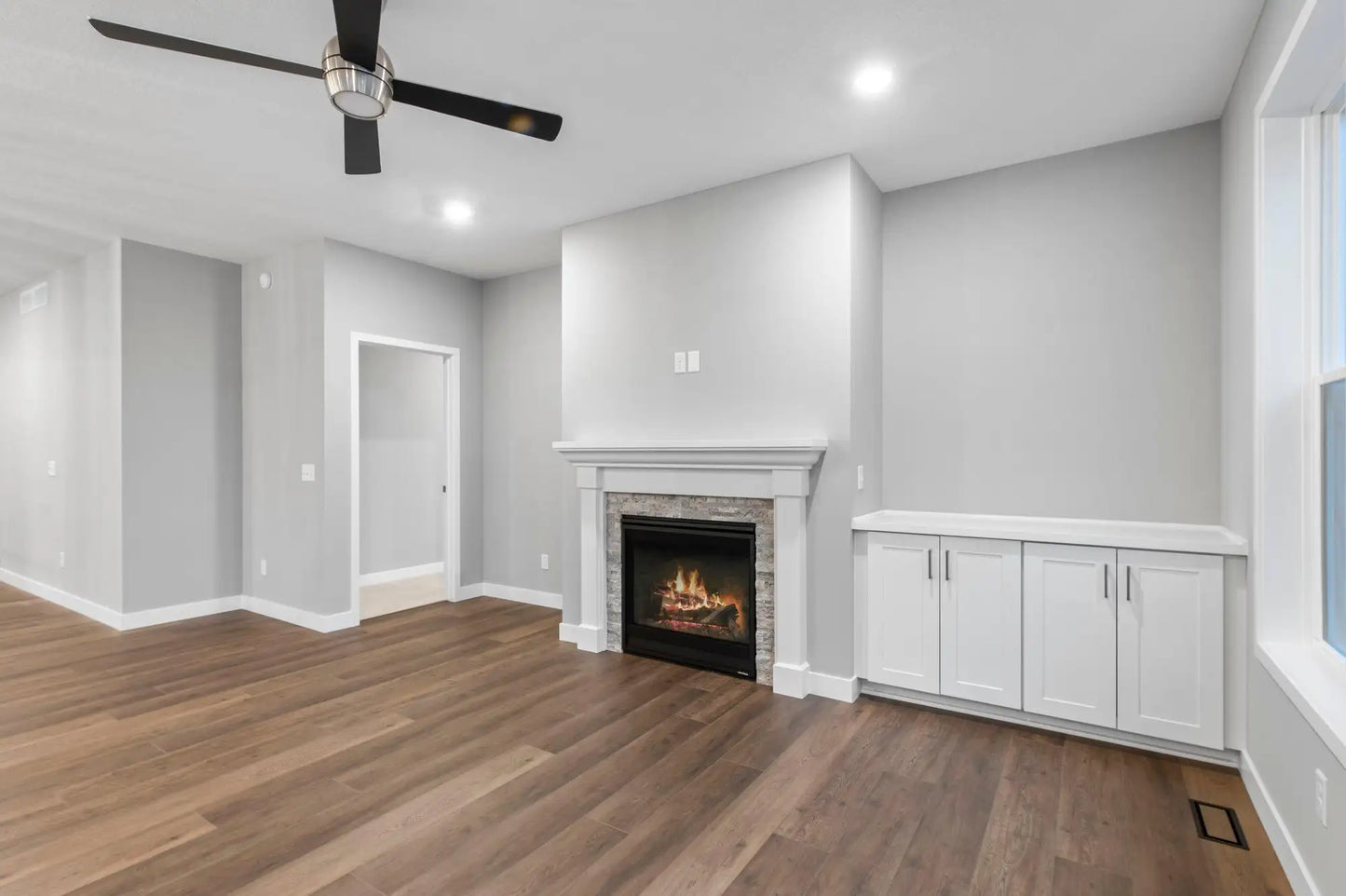 7352 Agate Trail, Inver Grove Heights, MN 55077