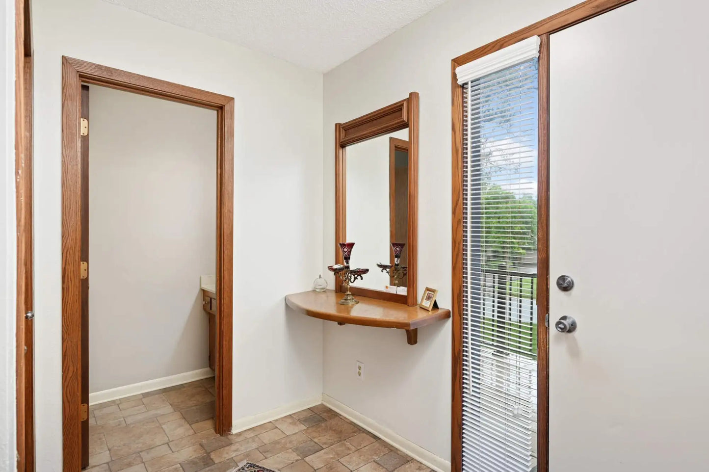 9704 Mill Creek Drive, Eden Prairie, MN 55347