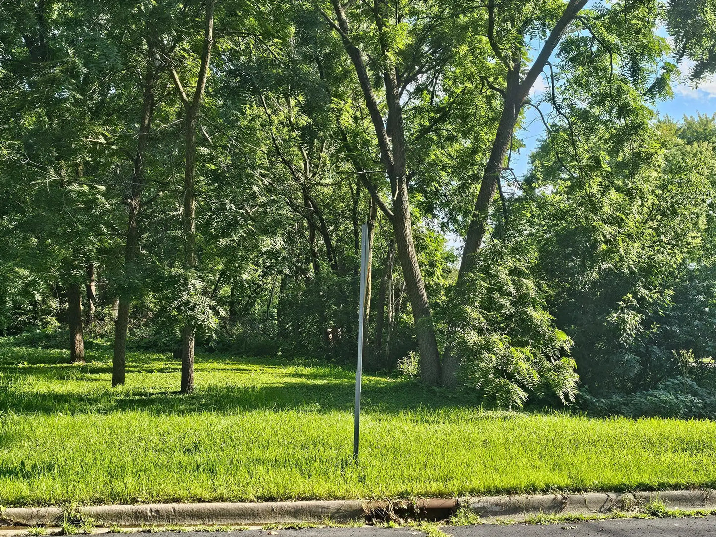822 Palm Court, Maplewood, MN 55109