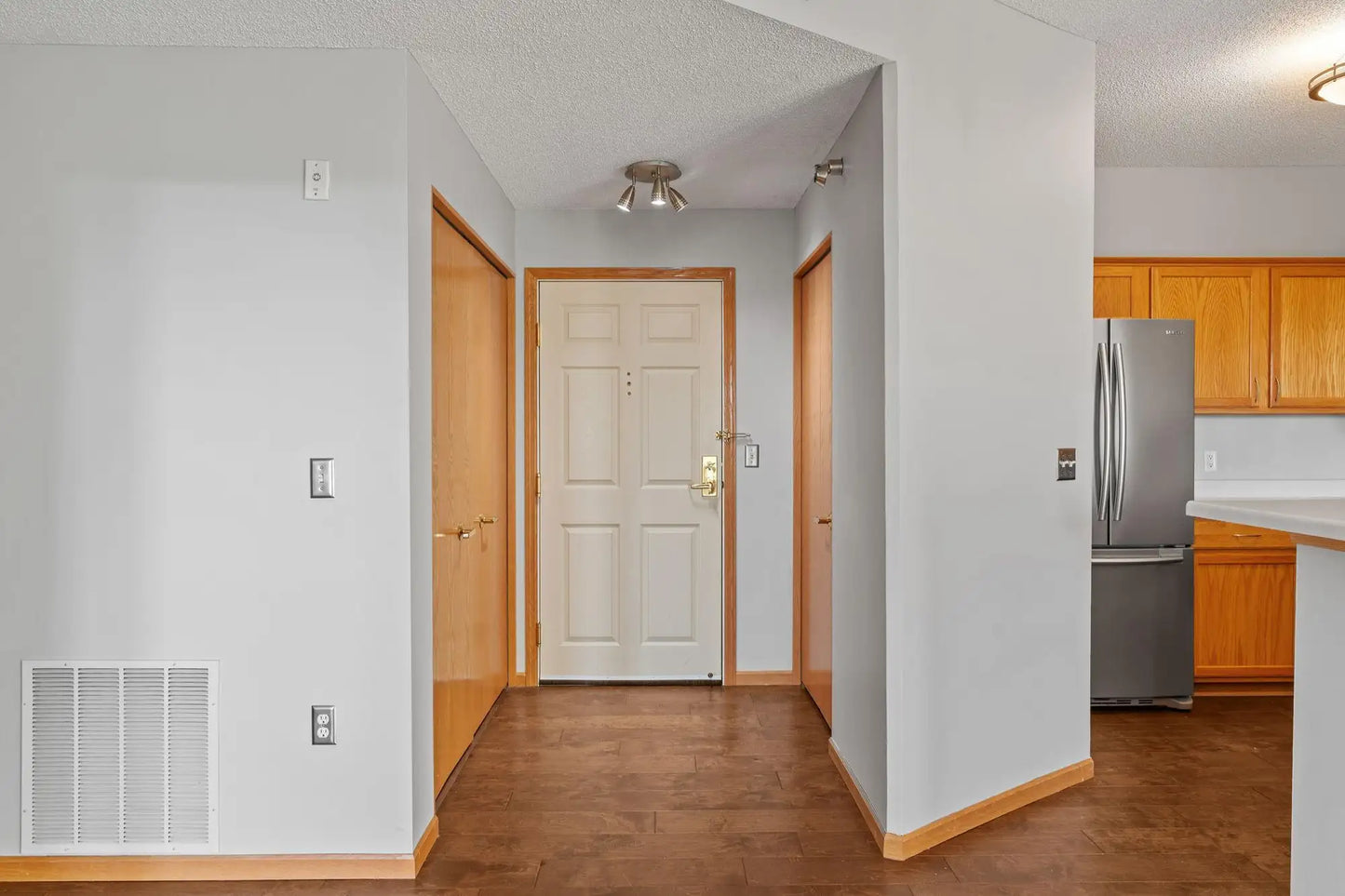 615 1st Street, Minneapolis, MN 55401