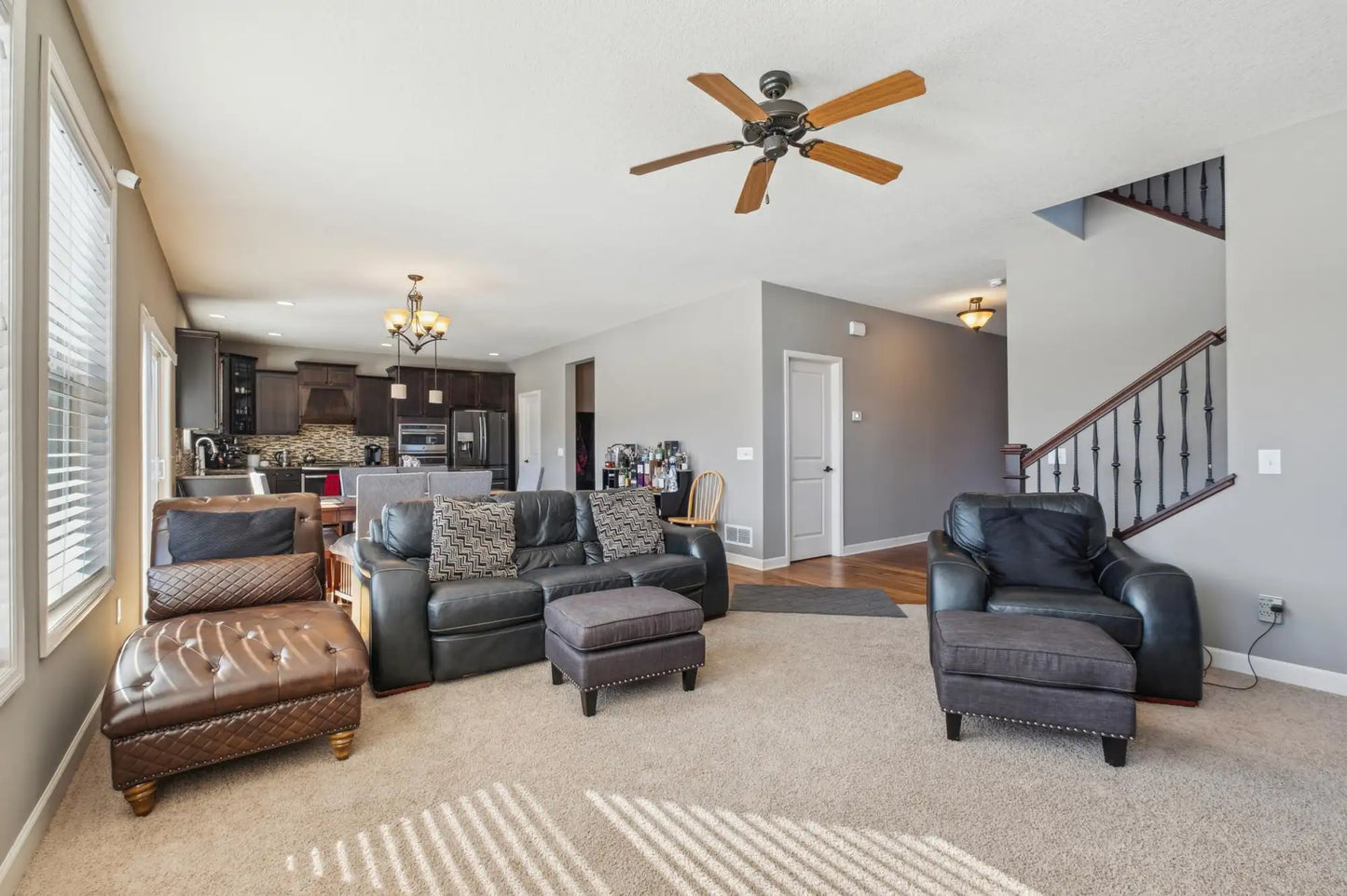 3400 Ridgestone Way, Woodbury, MN 55129
