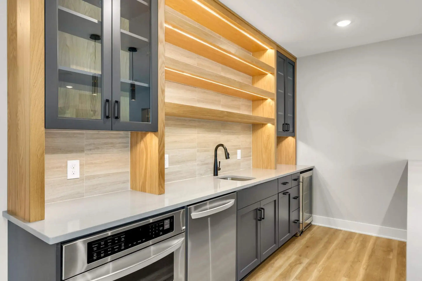 4023 France Avenue, Minneapolis, MN 55416