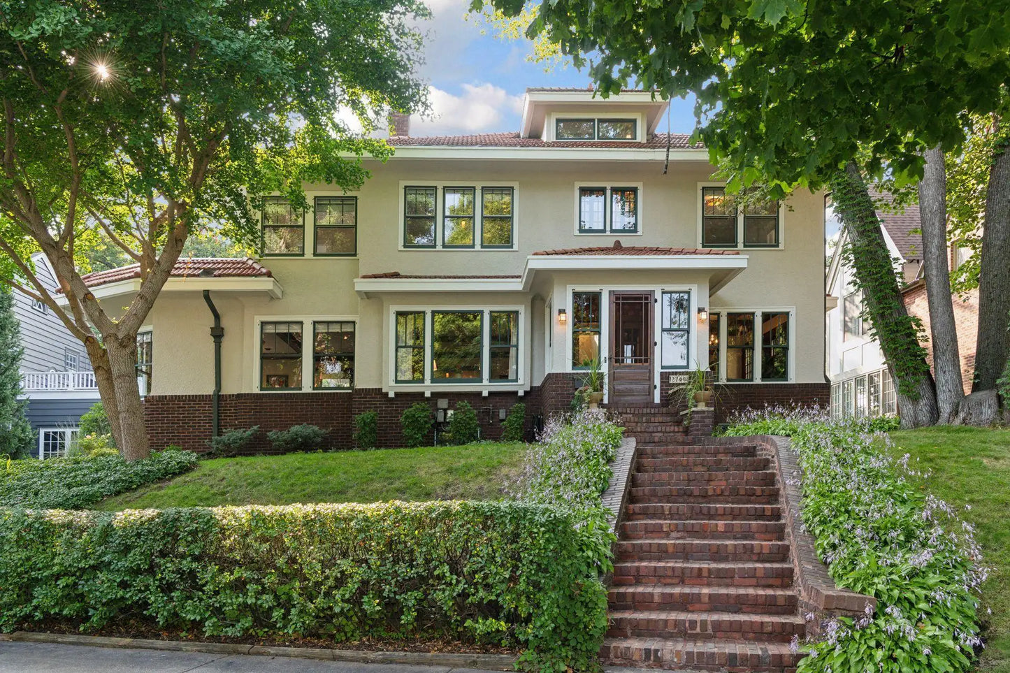 2760 Thomas Avenue, Minneapolis, MN 55416
