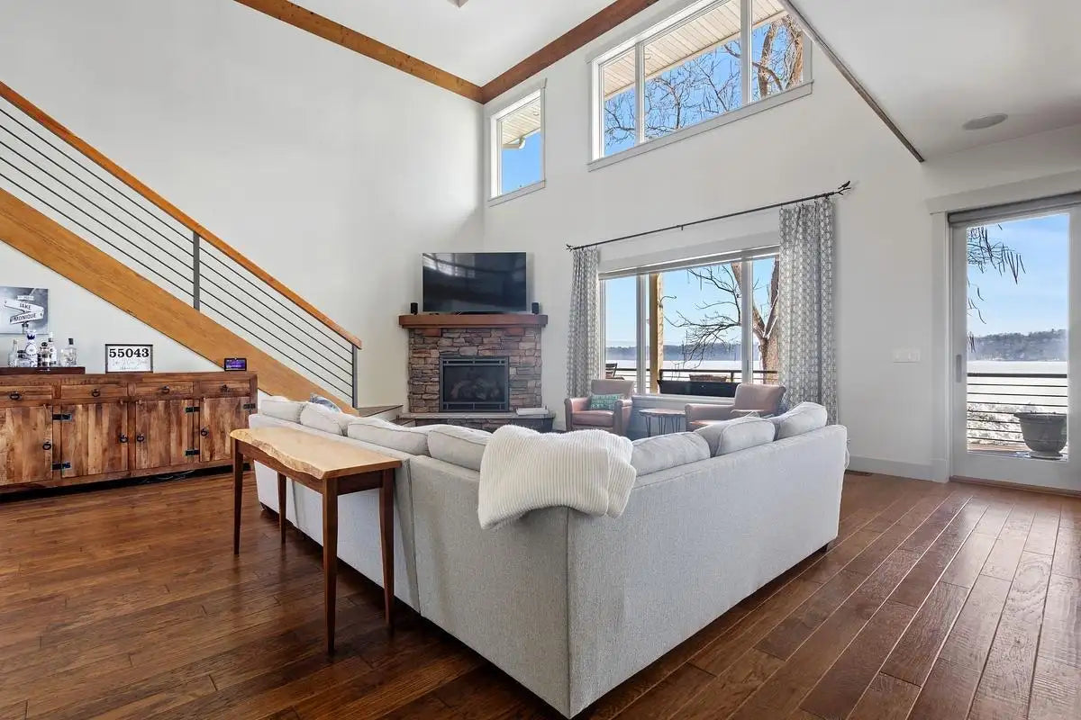 1880 Riviera Avenue, Lakeland, MN 55043