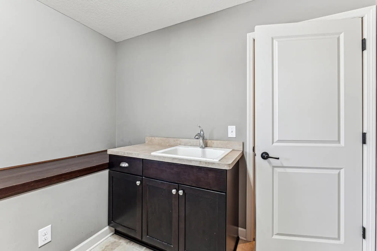 3400 Ridgestone Way, Woodbury, MN 55129