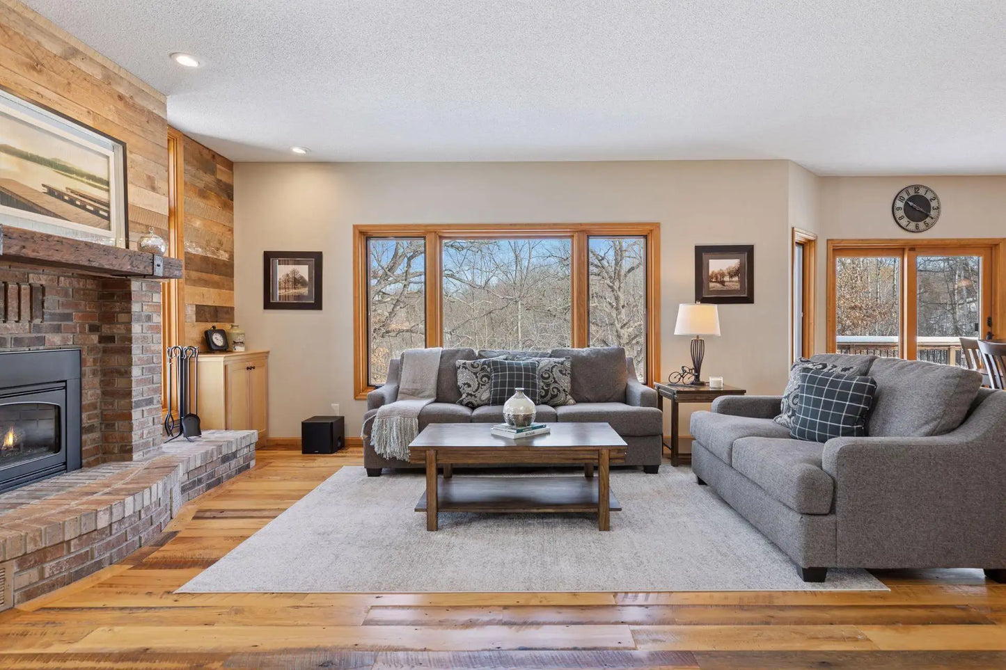 7420 Military Road, Woodbury, MN 55129