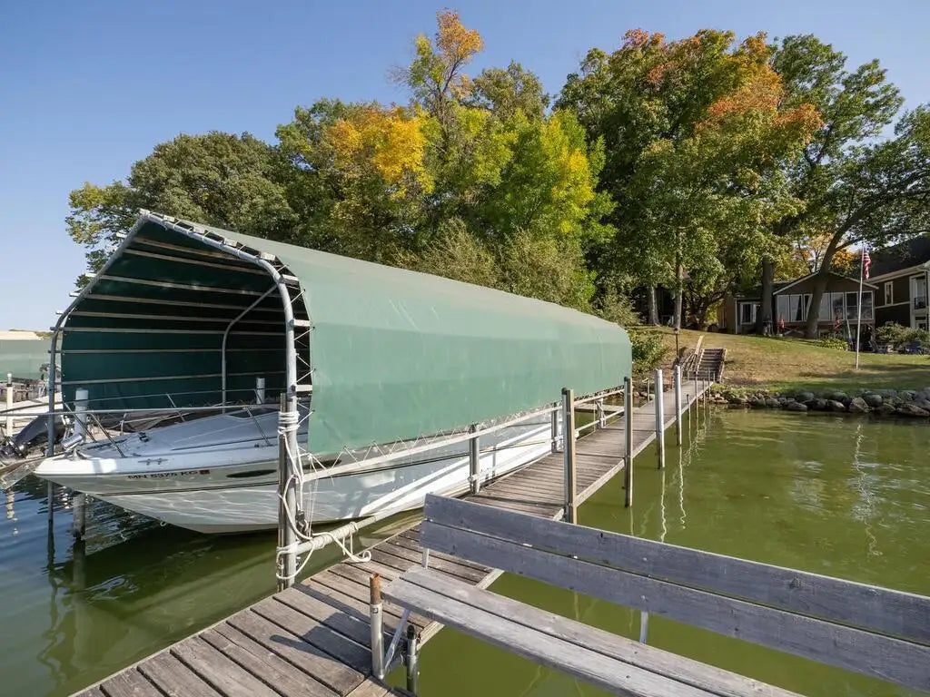 1555 Bluebird Lane, Mound, MN 55364