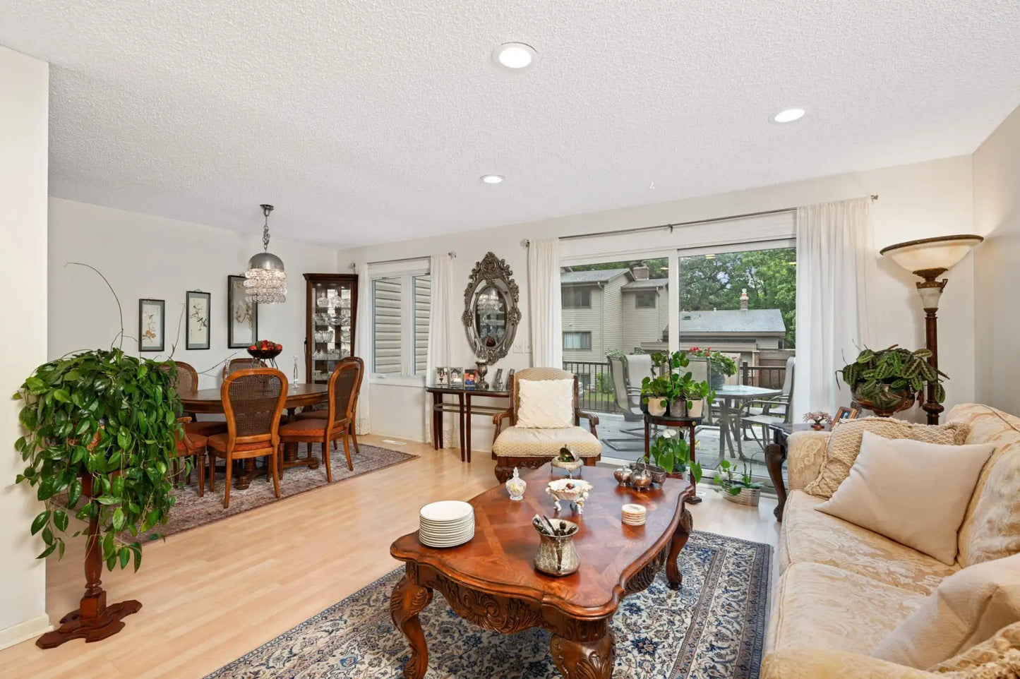 9704 Mill Creek Drive, Eden Prairie, MN 55347